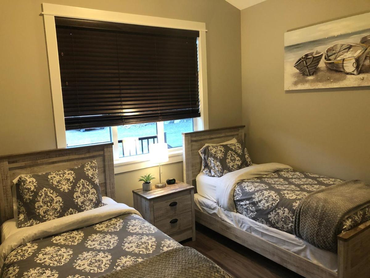Sandy Feet Retreat Port Renfrew- Oceanfront 2Br Modern Cottage Ngoại thất bức ảnh